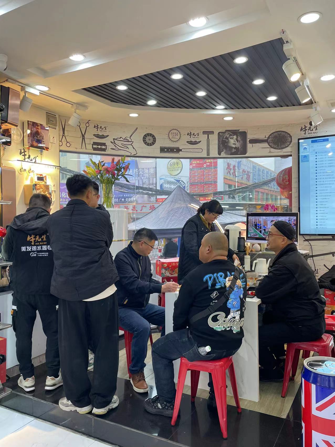 Mr. Niu's Water Heater: A Crowd Favorite at the Guangzhou Trade Fair